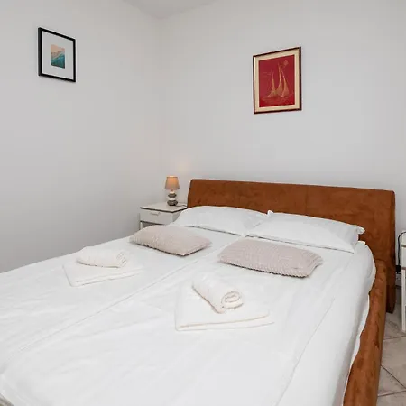 Holiday home Cozy In With Wifi *